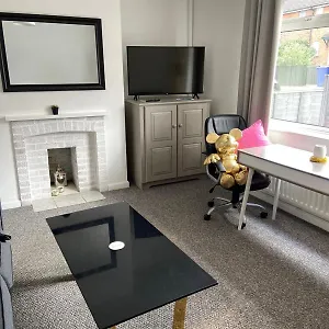 Mauds House- 3 Bed & 2 Bath With Double Drive Cleethorpes